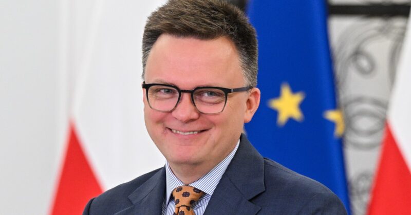 A amazing  reason for postponing the government reshuffle. "Judging by the smiles, I&#39;d say yes."