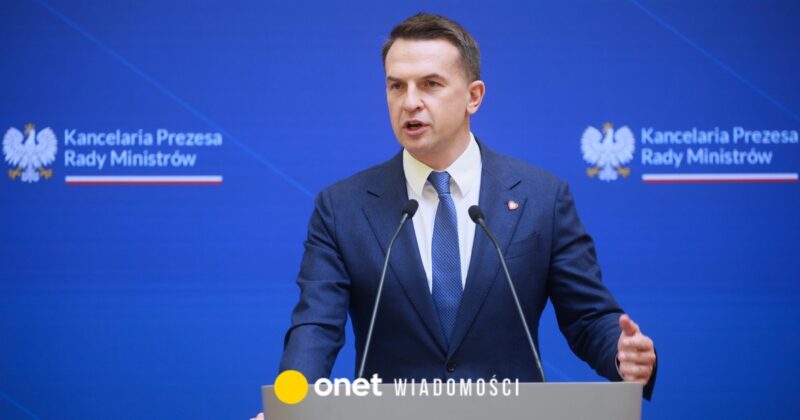 Ostre słowa rzecznika rządu do Roberta Bąkiewicza. „Zakłamany hipokryto”