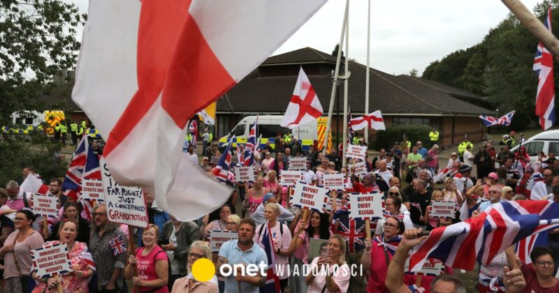 Anglicy mają dosyć imigrantów. Dają temu wyraz na ulicach w niecodzienny sposób. „Ludzie bardzo się boją”