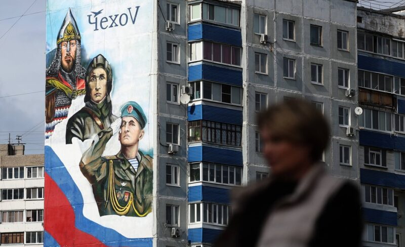 Kreml szuka „nowej ropy” w kieszeniach Rosjan, by sfinansować swoją machinę wojenną. „Chcieliście niewypłacalności? No to ją macie”