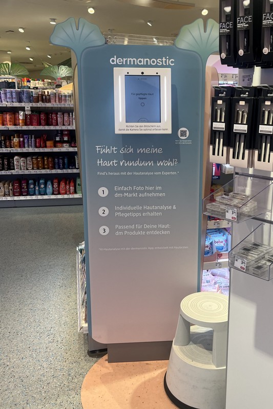 Sztuczna inteligencja diagnozuje w… drogerii. Lekarze załamują ręce. „Nie odciąży to poczekalni, a wręcz przeciwnie”