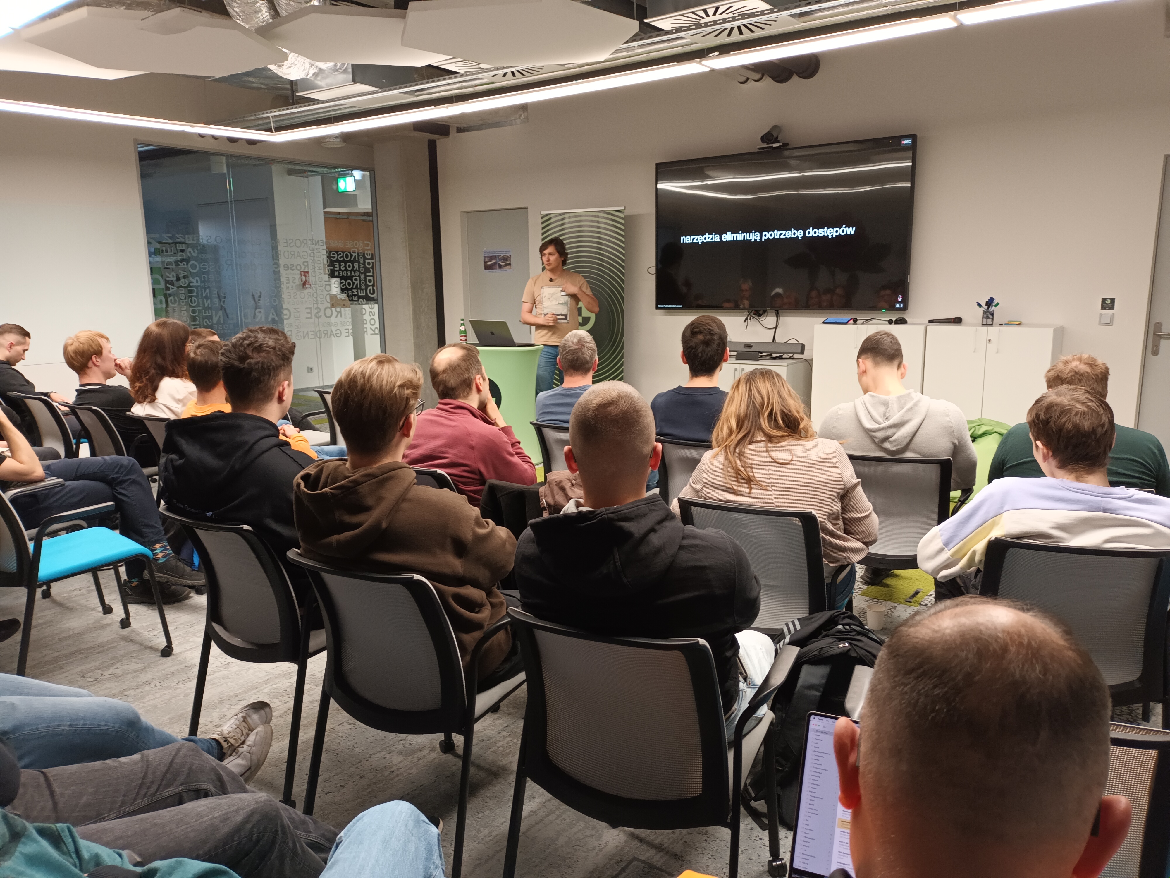 Poznań: demaskujemy ukryte zagrożenia w CI/CD i naprawiamy chaos w chmurze!