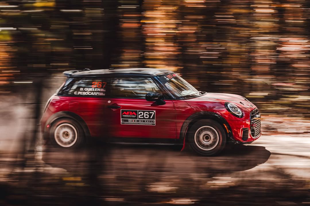 MINI wraca do rajdów. Dwa samochody marki zadebiutowały w Show-Me Rally