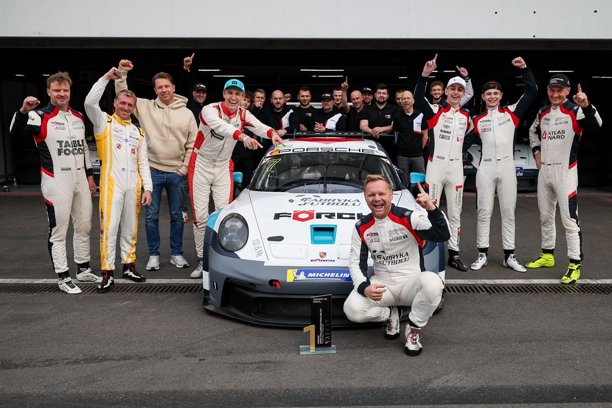Najlepszy sezon w historii Forch Racing by Atlas Ward