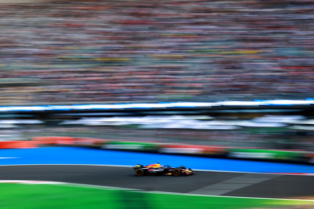 Verstappen kończy piątek z najlepszym czasem