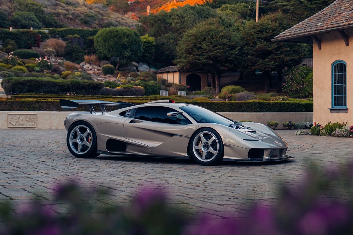 Oto najdroższy nowy samochód sprzedany na aukcji