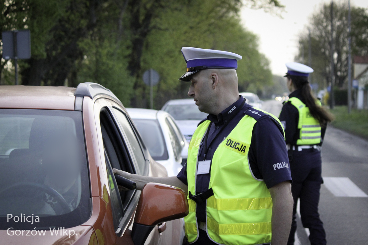 Trzeźwy poranek, ale nie dla wszystkich. Wpadł kierowca z sądowym zakazem