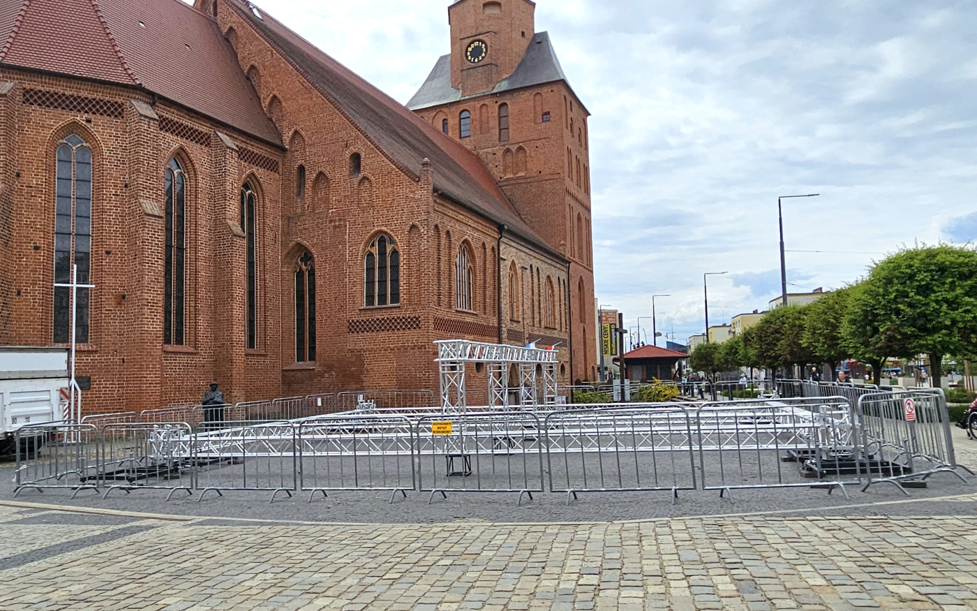 Ruszyła budowa sceny na Dobry Wieczór Gorzów