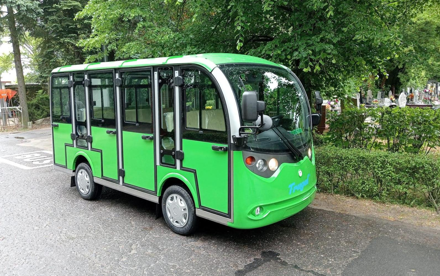 Elektryczny bus na cmentarzu w Gorzowie. Za darmo raz w tygodniu