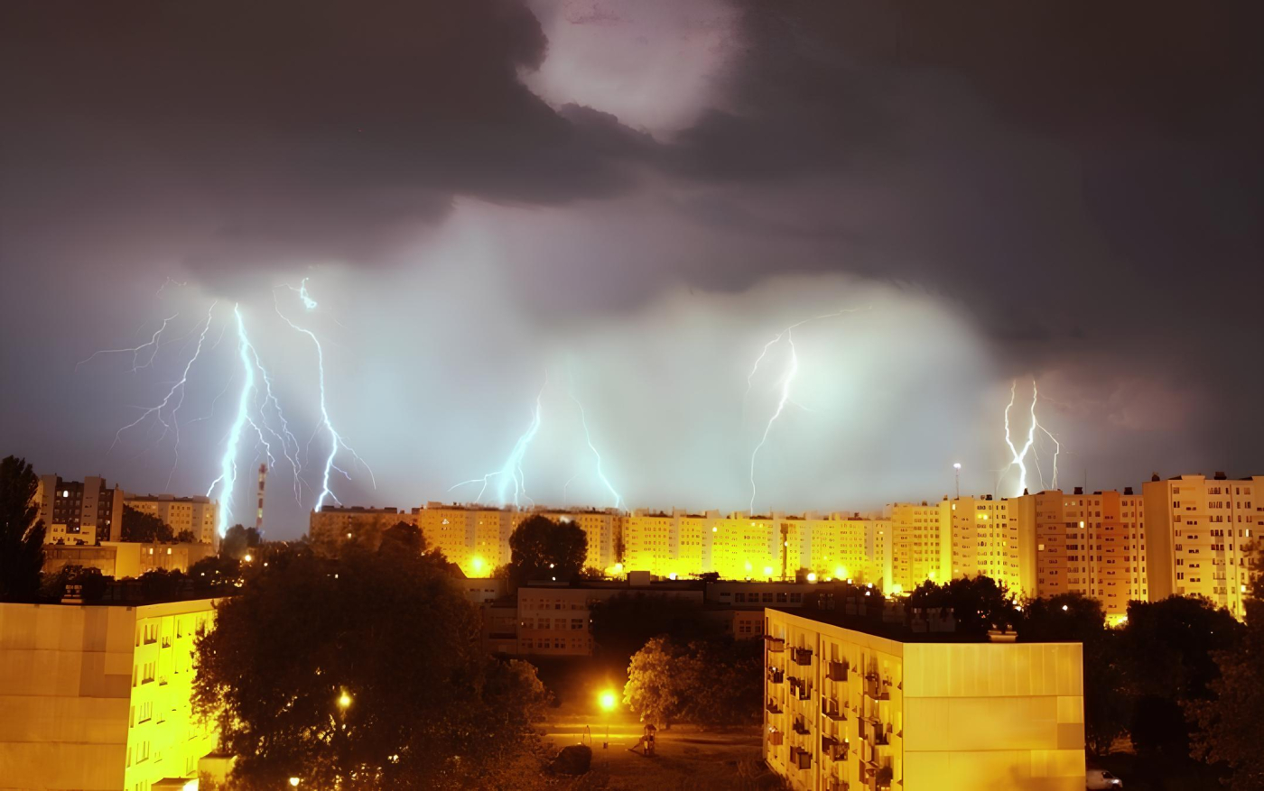 IMGW: Uwaga na burze i ulewny deszcz w Gorzowie
