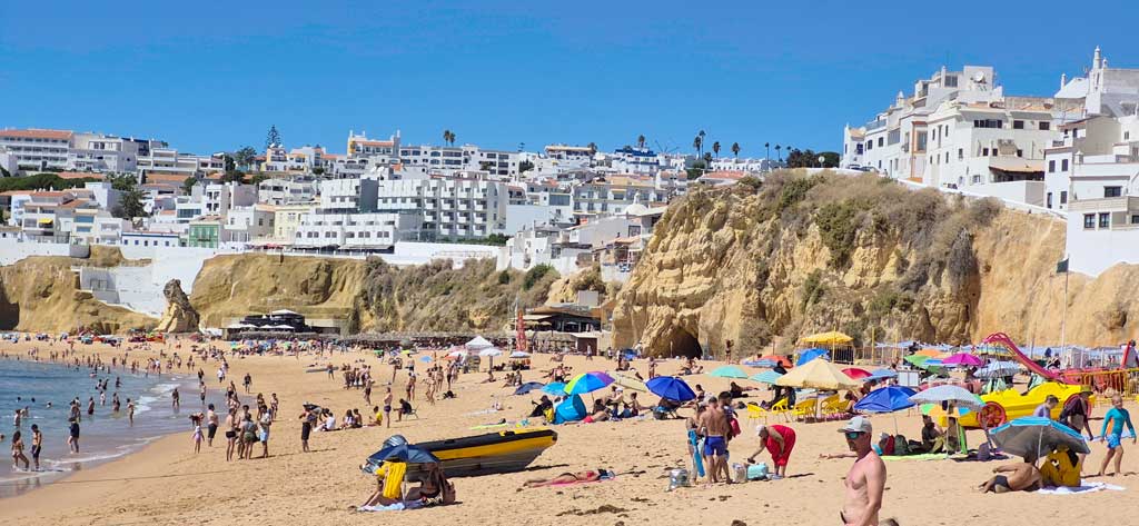 Albufeira… Od małej osady rybackiej do turystycznego serca Algarve