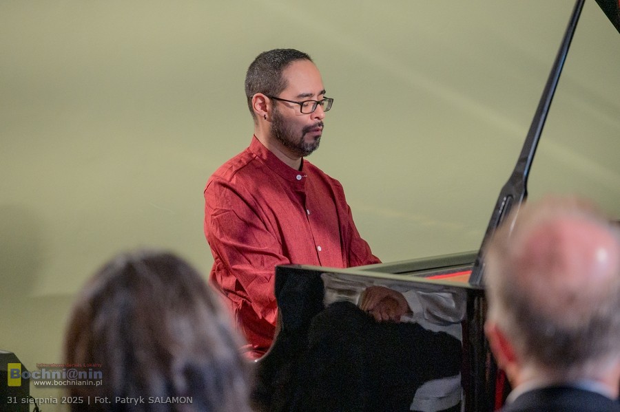 Grodkowice. Kolumbijski pianista zachwycił w pałacu Żeleńskich – ZDJĘCIA