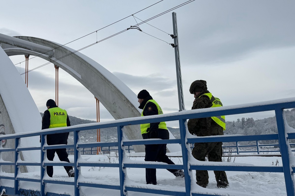Policyjna operacja „TOR” w Małopolsce. Wspólne patrole służb chronią infrastrukturę kolejową