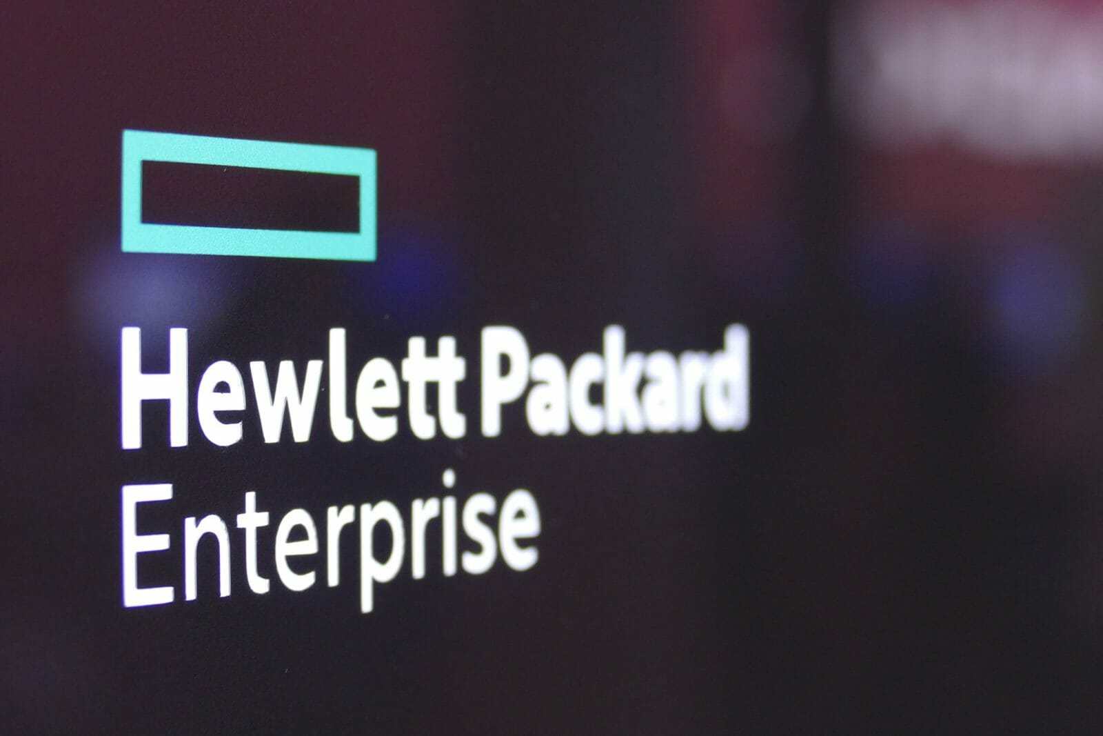 HPE dodaje opcje VPC i on-premise do Aruba Networking Central