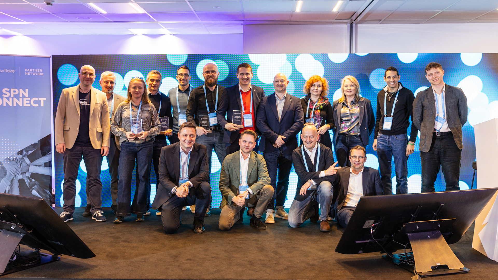 Snowflake wyróżnił liderów innowacji w CEE. Kto kształtuje przyszłość AI Data Cloud?