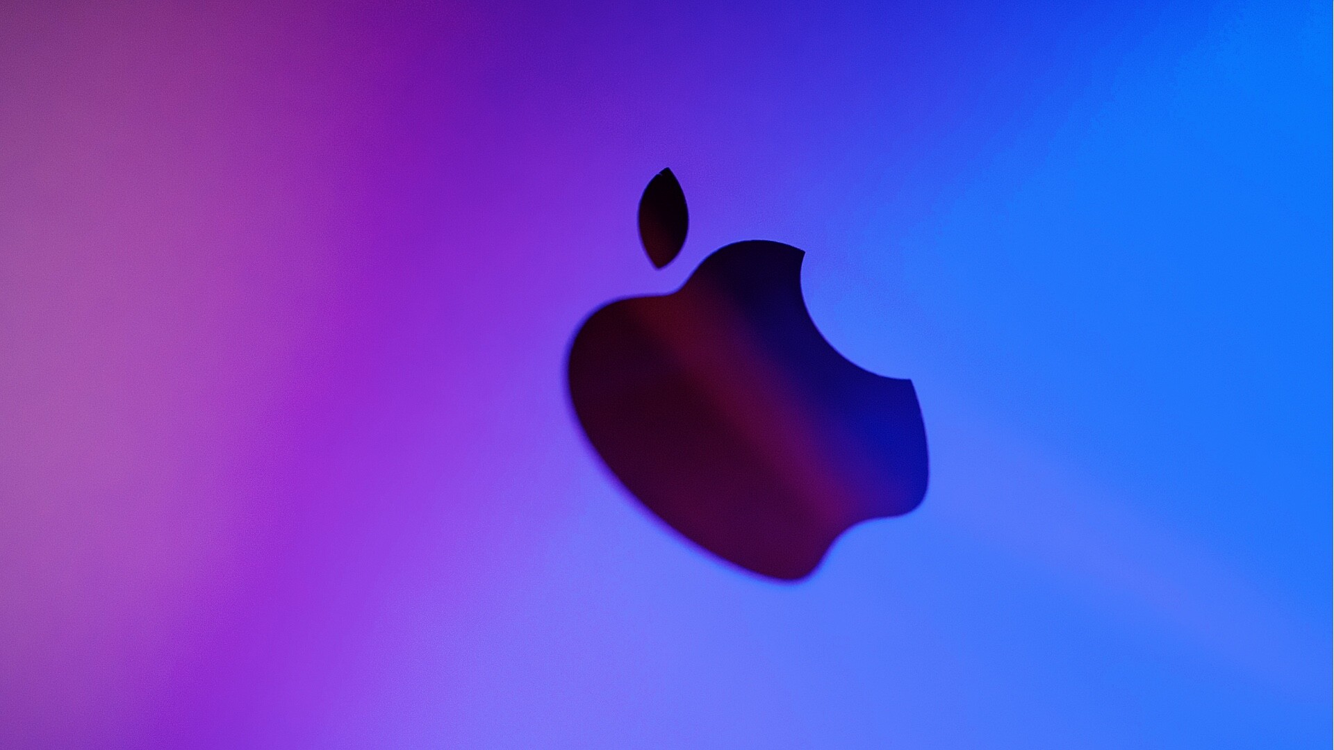 Cła Trumpa przynoszą efekty? Apple naciska na relokację produkcji poza Chiny