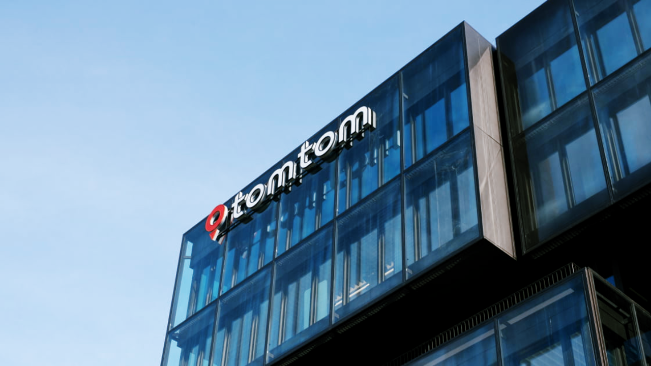 TomTom balansuje na krawędzi: Motoryzacja hamuje, ale biznes kwitnie