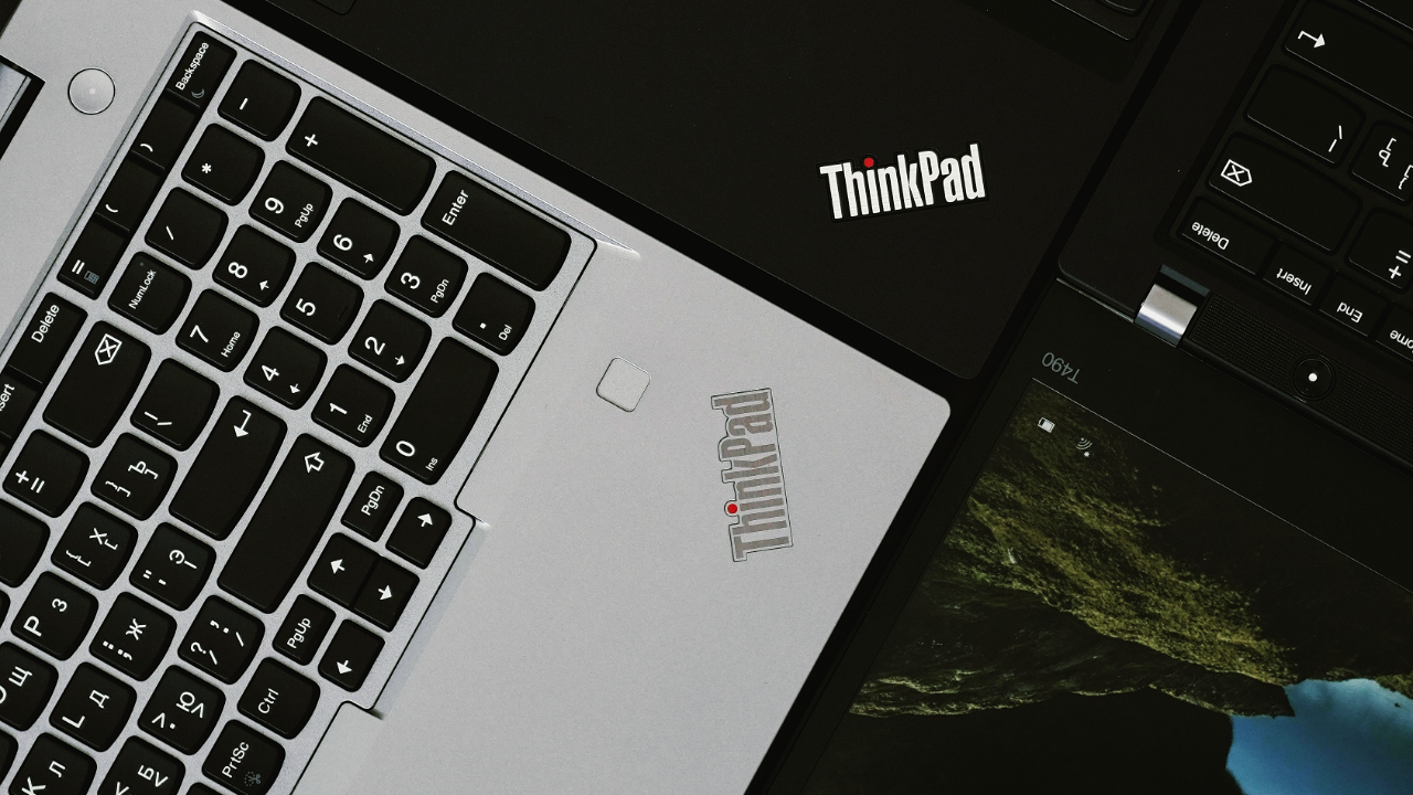 Copilot+ PC wkracza do biznesu. Lenovo prezentuje nową generację ThinkPadów