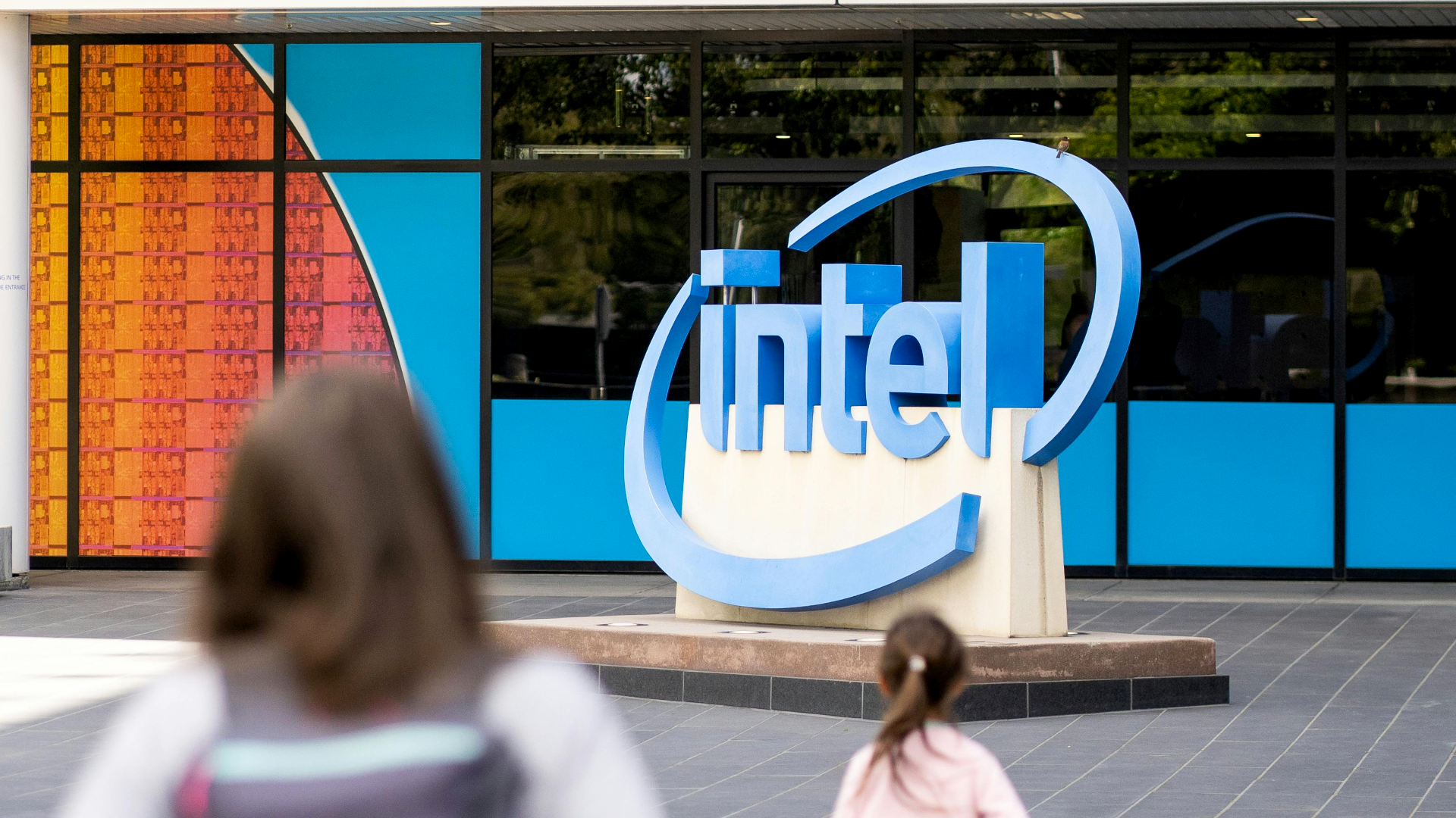 Intel znów gra va banque. Nowy proces 14A ma być szansą na odbudowę pozycji w odlewnictwie