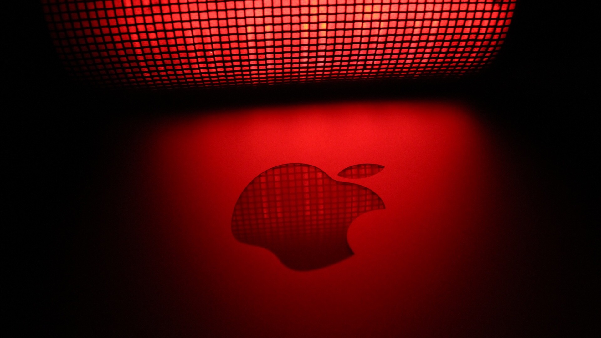 Apple łączy siły z Anthropic. Rewolucja w Xcode