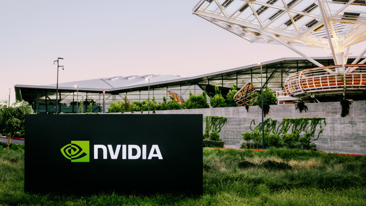 Nvidia rośnie mimo ograniczeń. Chińskie embargo zaczyna jednak ciążyć