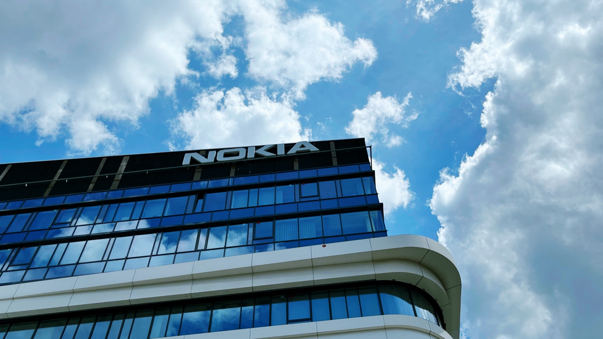 Nokia wchodzi w sektor obronności z projektem dronów do ochrony infrastruktury krytycznej Europy
