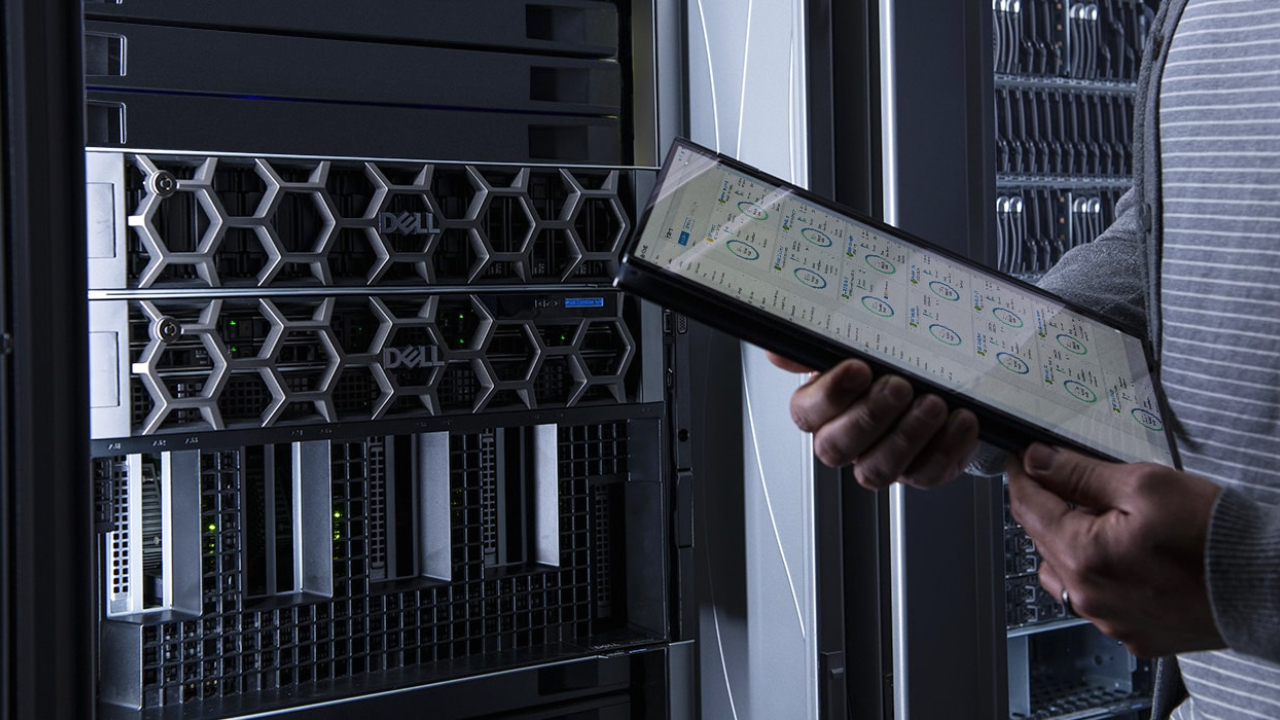 Serwery AI napędzają Dell. Spółka rewiduje cele finansowe w górę