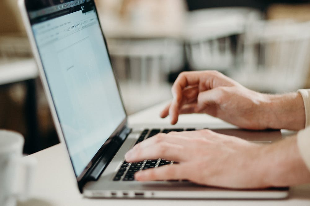 Jawność płac. Polacy chcą wiedzieć, ile zarabiają inni