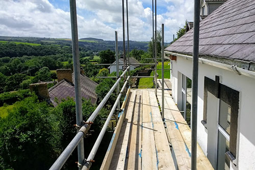 Jak wykorzystać stal nierdzewną przy budowie domu? W tych elementach warto ją zastosować!