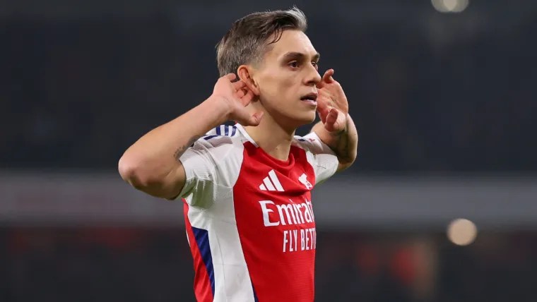 Arsenal inicjuje rozmowy kontraktowe z napastnikiem wśród saudyjskich interesów