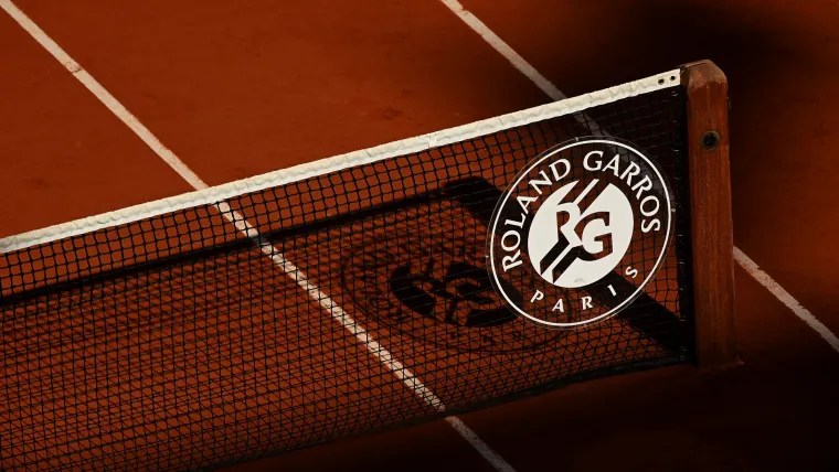 Dlaczego French Open nazywa się Roland-Garros? Joshua Thomas