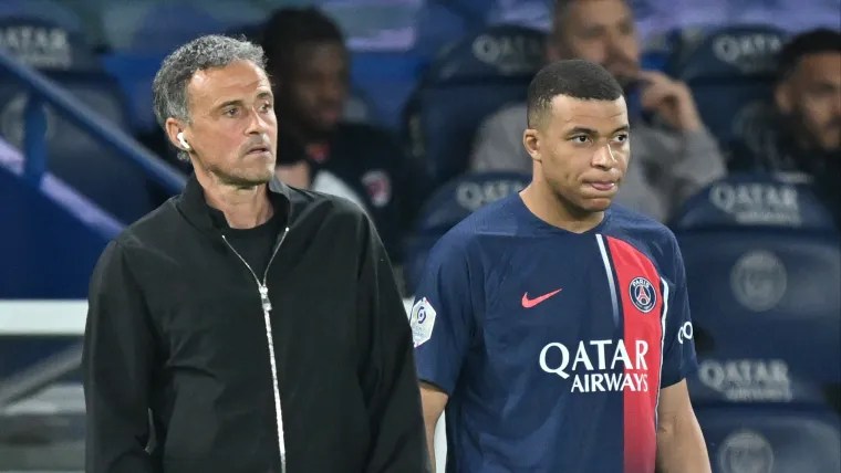 Luis Enrique i Kylian Mbappe Wideo: Co trener PSG powiedział do francuskiej gwiazdy w wirusowej taktyce „Michael Jordan” Talk