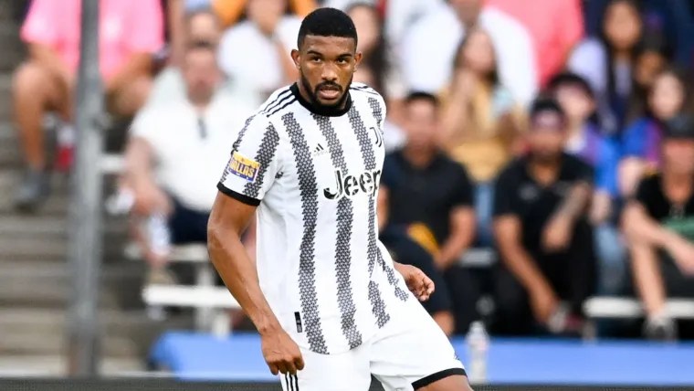 Liverpool dodaje obrońcę Juventusu do swojej styczniowej listy zakupów w oknie transferowym