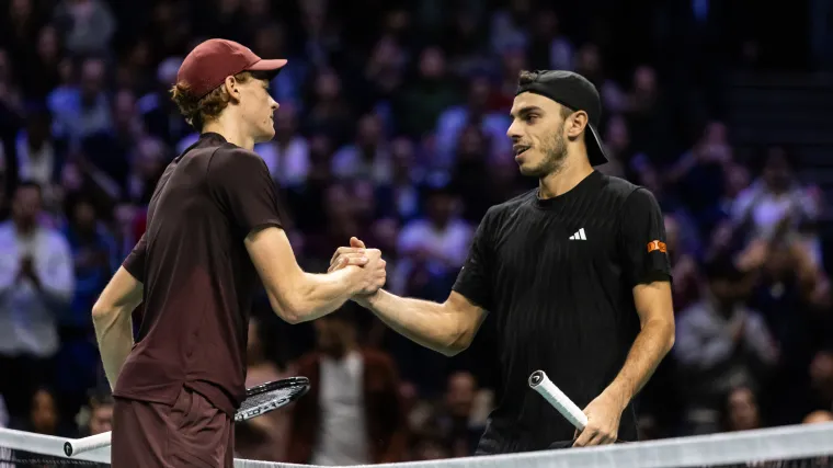 Jannik Sinner osiąga pierwsze sukcesy w karierze po ostatnim zwycięstwie w Paris Masters Ziyad Jamal