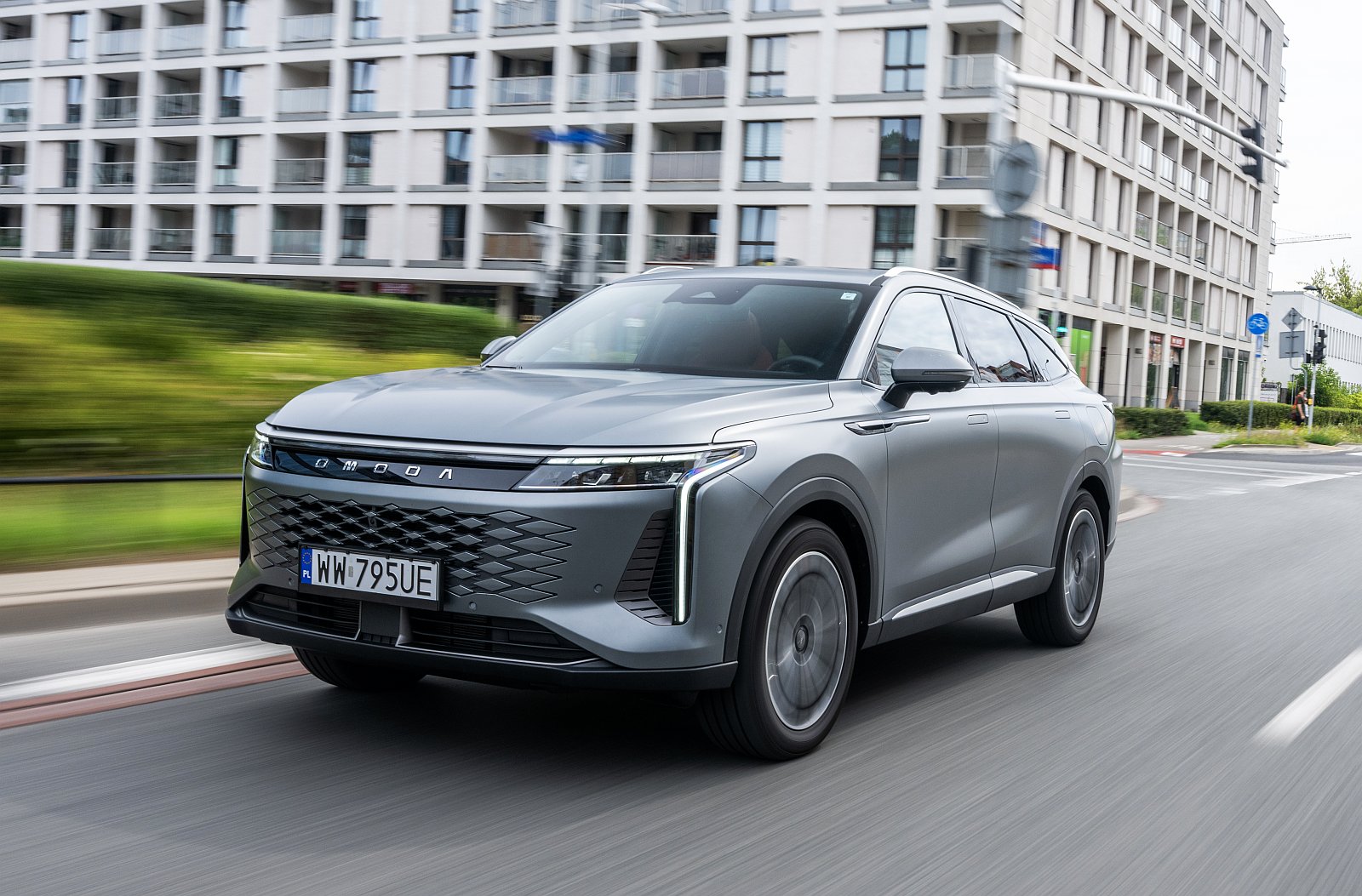 Omoda 9 Super Hybrid (2025) – opinia, zalety i wady