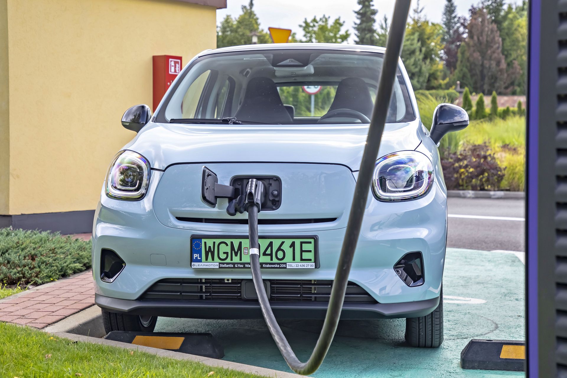 Chińskie auta elektryczne – przegląd rynku 2025 r.