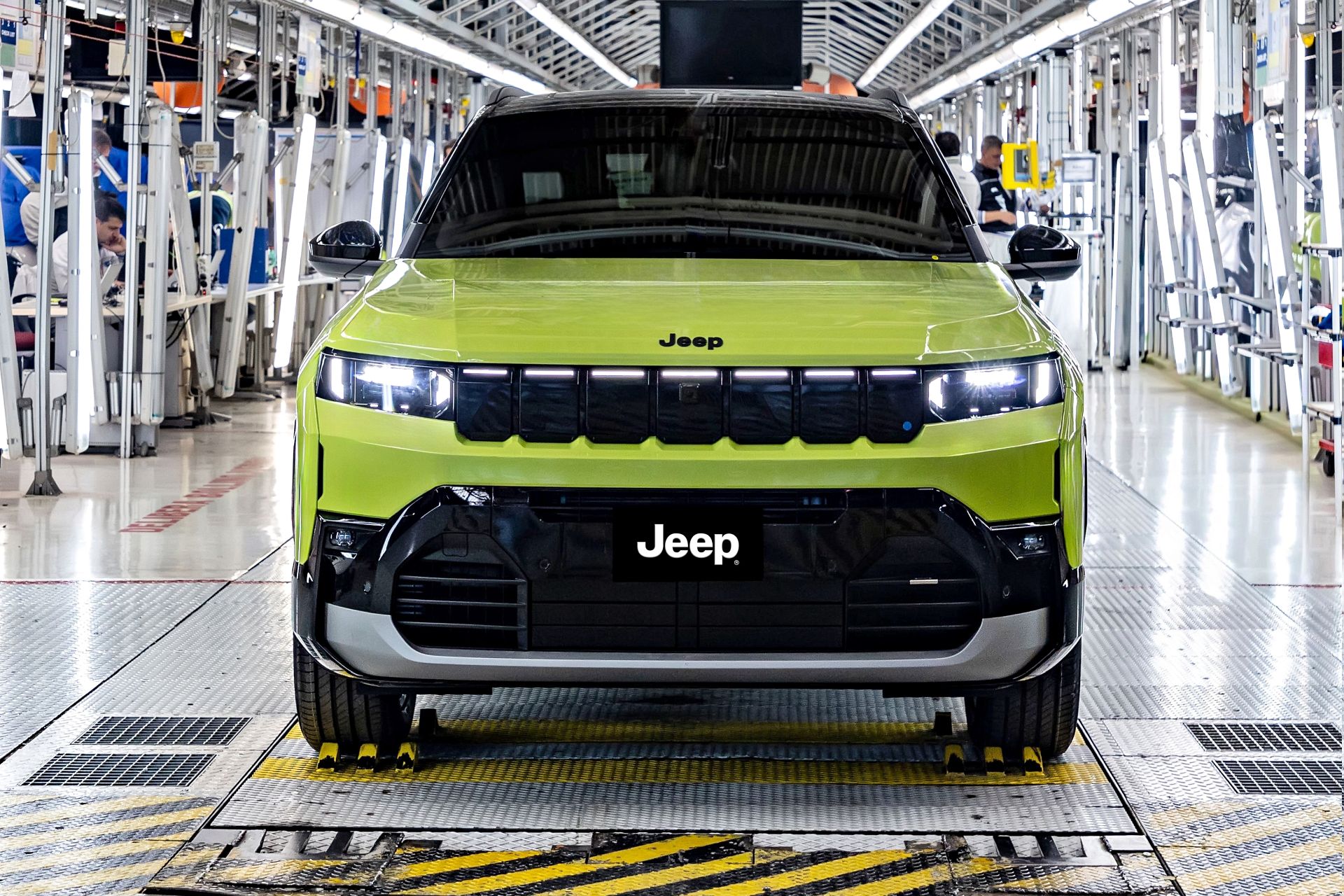 Nowy Jeep już nie z Polski. Ile teraz kosztuje?