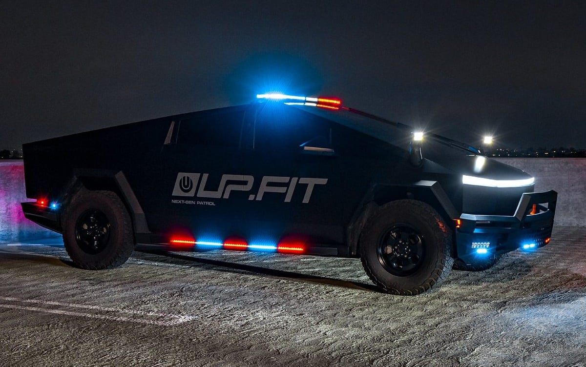 Tesla Cybertruck jako radiowóz. Policja kupiła 10 sztuk