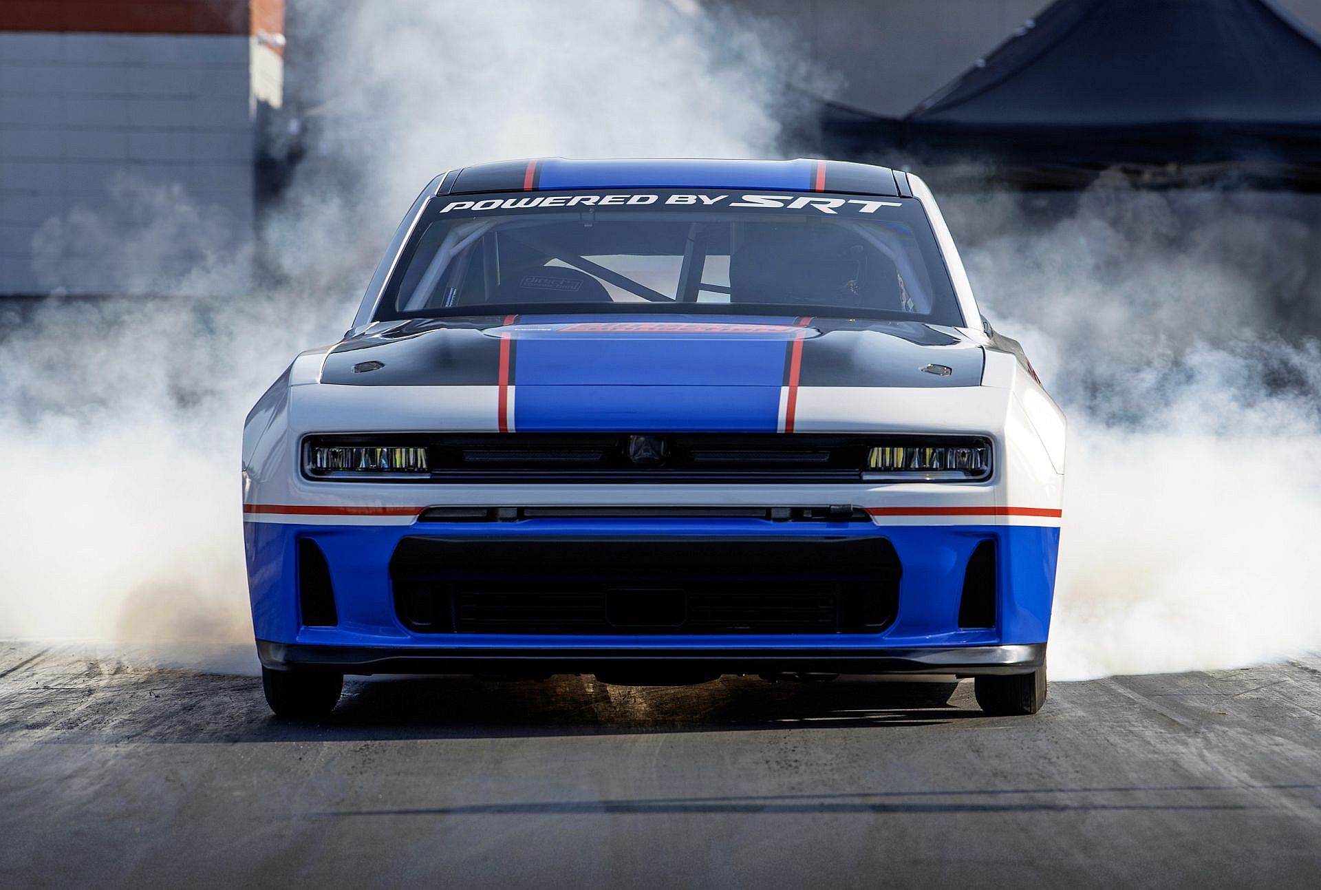 Powrót legendy. Stellantis wypuści 1000-konne V8