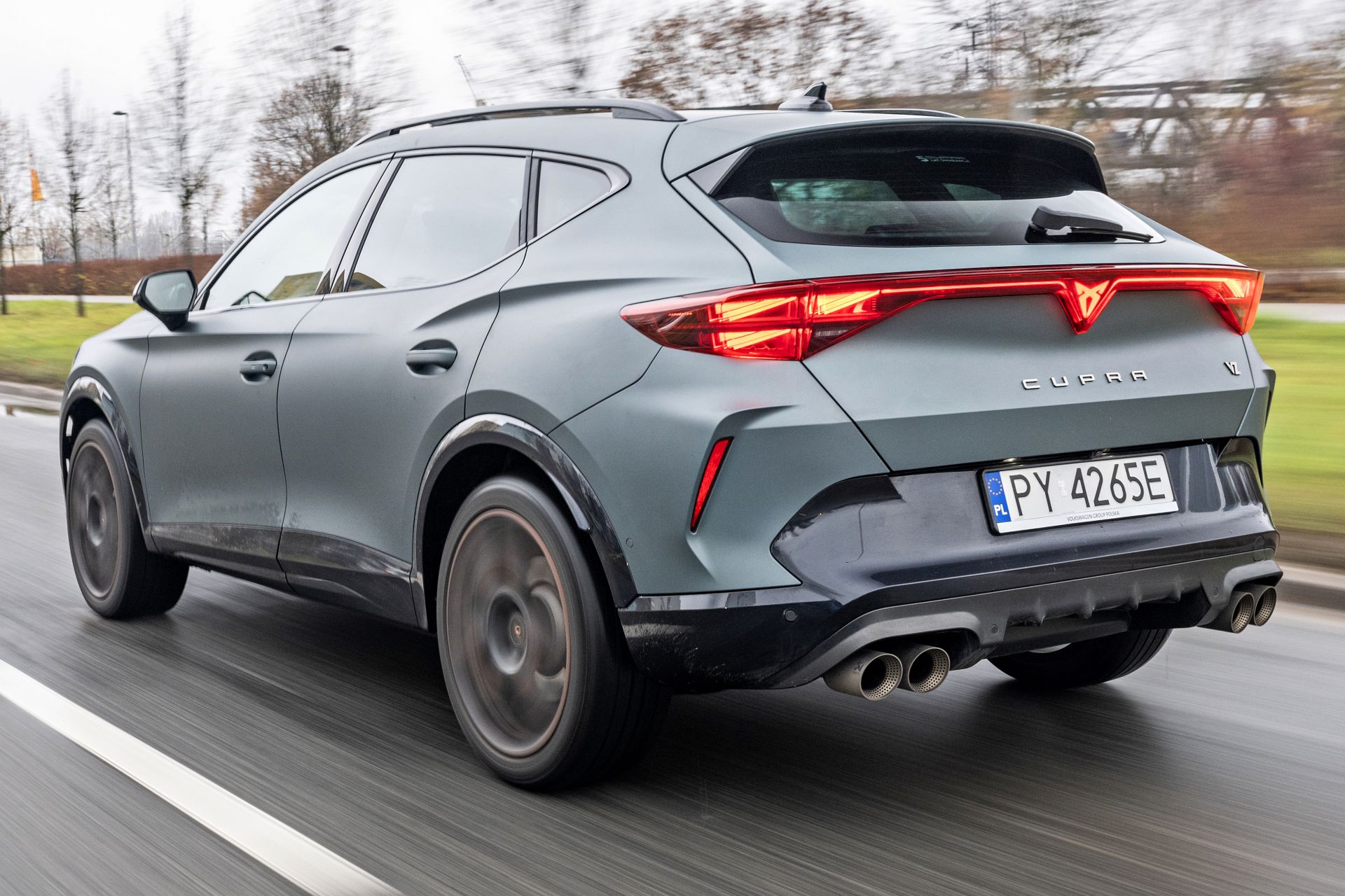 Cupra Formentor. Ile może przejechać na rezerwie?