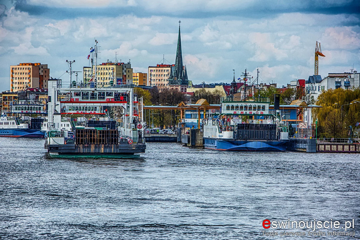 Świnoujście – Oddajmy przeprawy promowe Niemcom – o ile nie potrafimy nią zarządzać