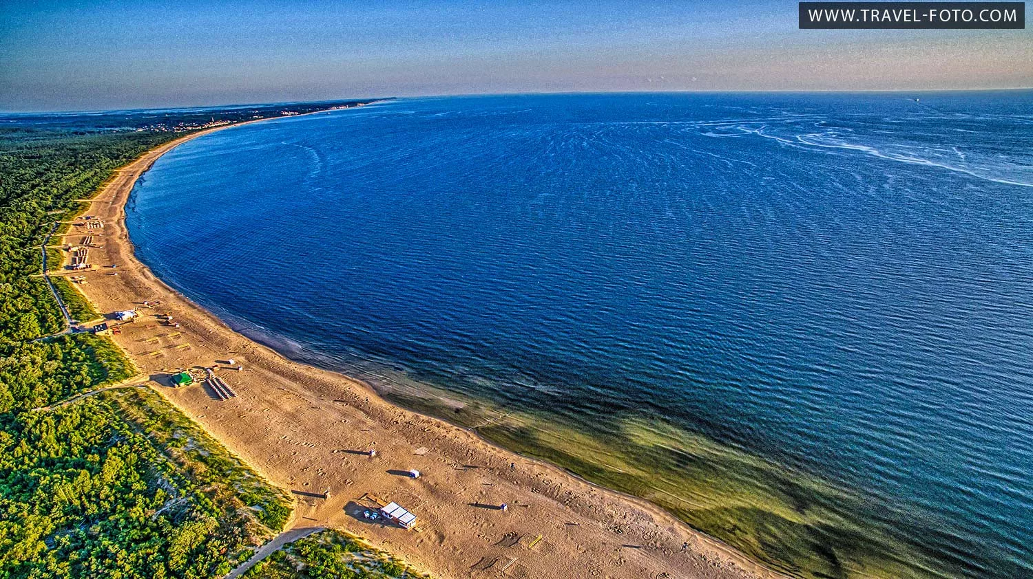 RADNA KONKOLEWSKA PYTA O BEZPIECZEŃSTWO NA ŚWINOUJSKIEJ PLAŻY. CZY KĄPIELISKO SPEŁNIA WYMOGI PRAWNE?