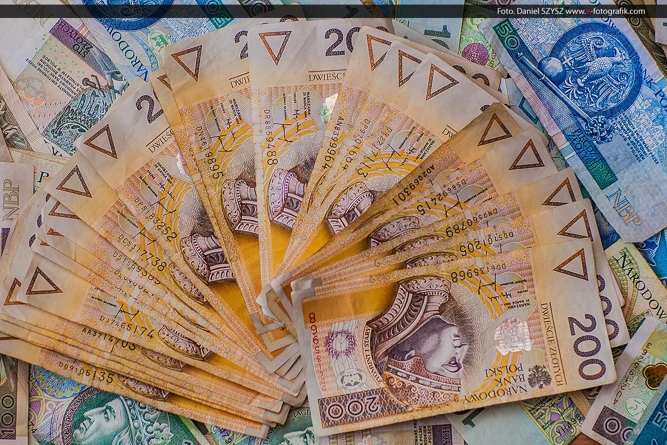 1000 euro miesięcznie – czy można za to żyć jak w klasie średniej? Sprawdzamy trzy kraje