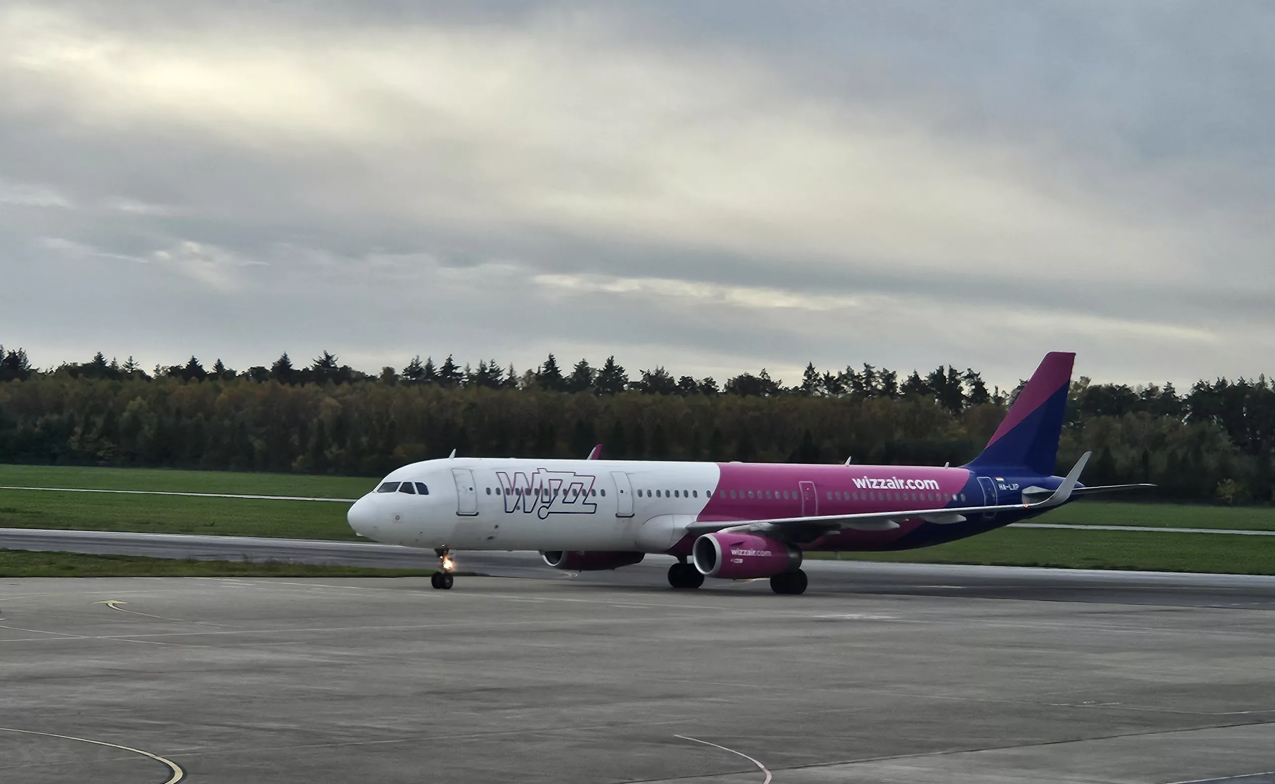Nowa era szczecińskiego lotniska – Wizz Air, Ryanair i czartery do ciepłych krajów