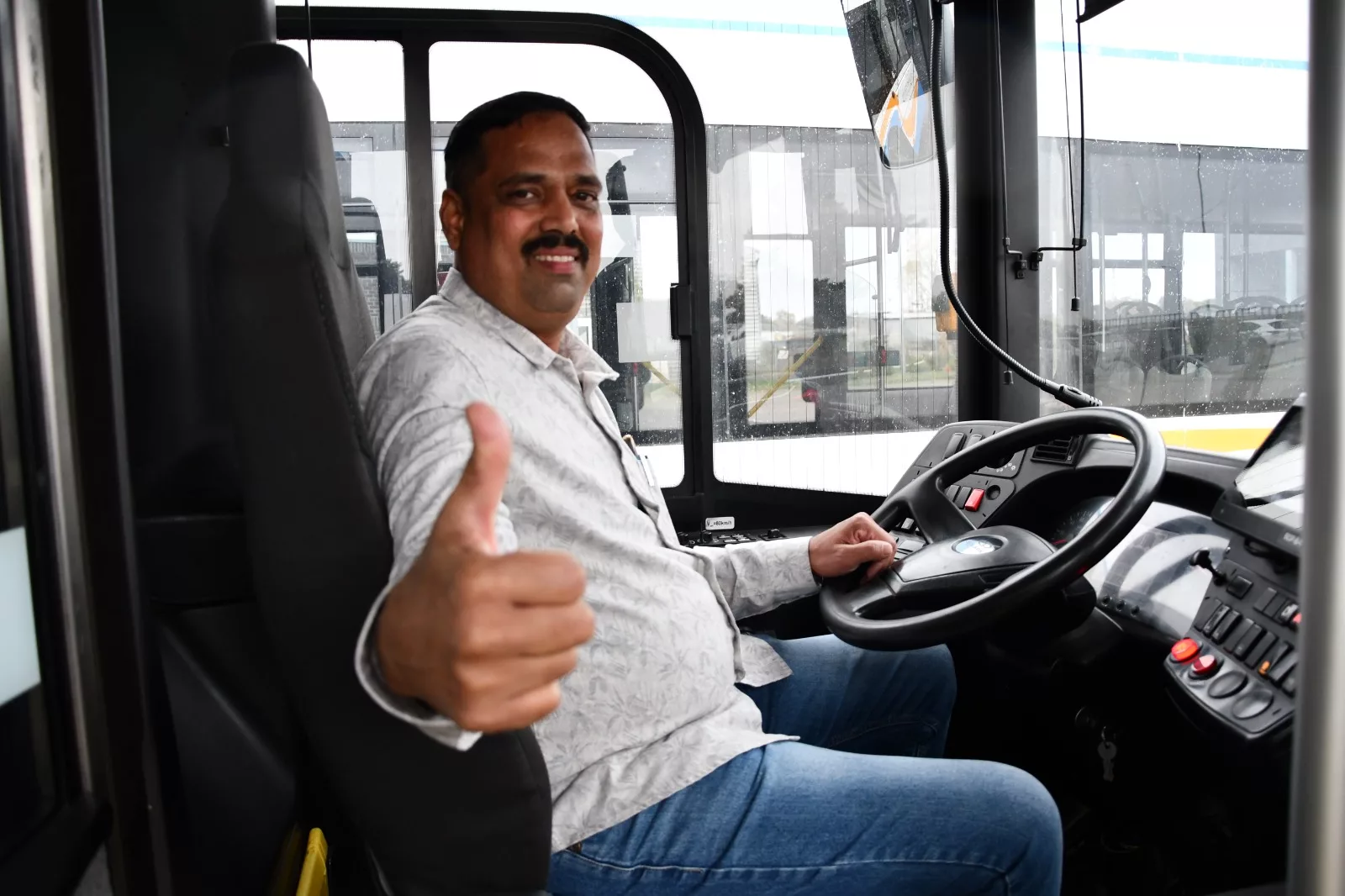 Czy kierowcy z Indii uratują komunikację w Świnoujściu?