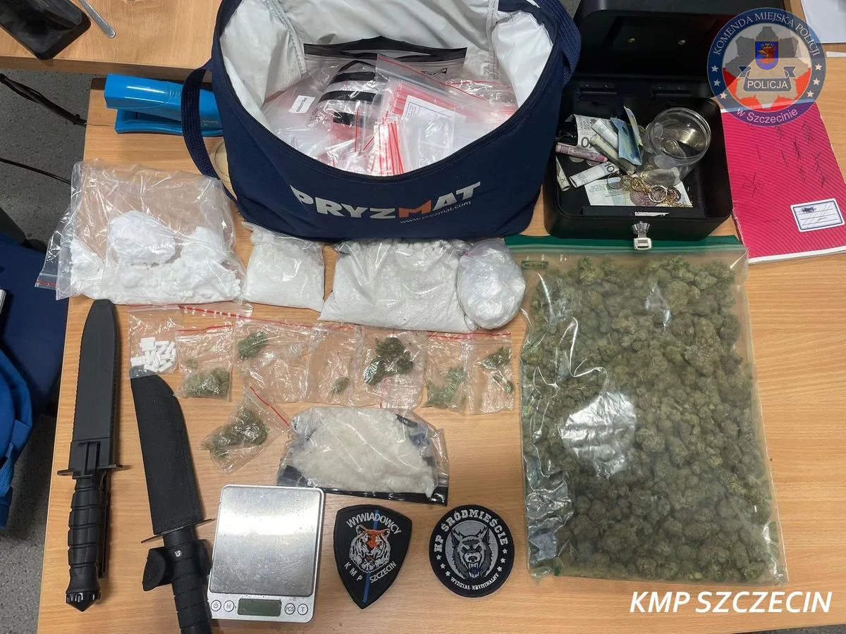 Policjanci  uderzają w narkobiznes – trzy osoby zatrzymane, 1,5 kg narkotyków zabezpieczone