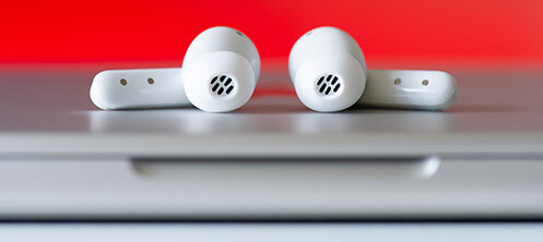 Recenzja CMF Buds 2 Plus. Kodek LDAC, multipoint, ANC, automatyczna pauza i 14 godzin na baterii za 269 zł.