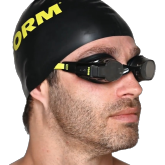 FORM Smart Swim 2 PRO to inteligentne okulary pływackie z wyświetlaczem AR i wytrzymałym szkłem Gorilla Glass 3