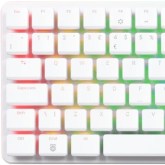 Raspberry Pi 500+ przynosi klawiaturę mechaniczną i wsparcie dla SSD. Nowy zestaw komputerowy już dostępny do kupienia