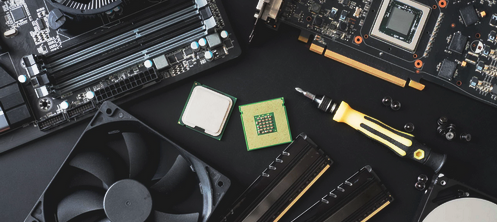 Jaki komputer do gier kupić? Polecane zestawy komputerowe na październik 2025. Komputery gamingowe w różnych cenach